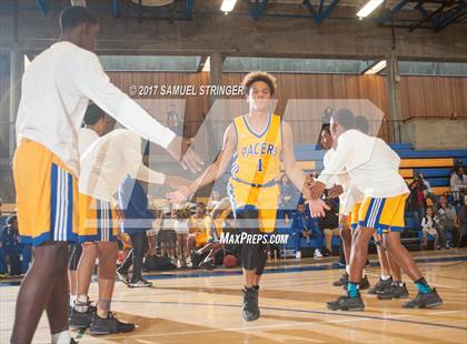 Thumbnail 3 in Grant vs. Fremont (Oakland Legends Classic) photogallery.