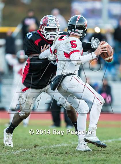 Thumbnail 3 in Newfield @ Bellport (Section 11 Division 2 Quarterfinal) photogallery.