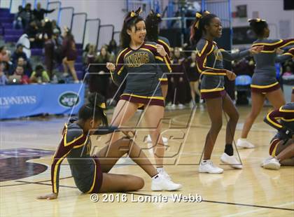 Thumbnail 2 in Brentwood vs Mt. Vernon (SNY Invitational) photogallery.