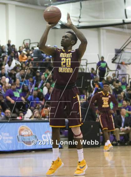 Thumbnail 3 in Brentwood vs Mt. Vernon (SNY Invitational) photogallery.