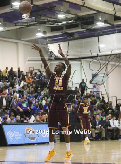 Thumbnail 2 in Brentwood vs Mt. Vernon (SNY Invitational) photogallery.