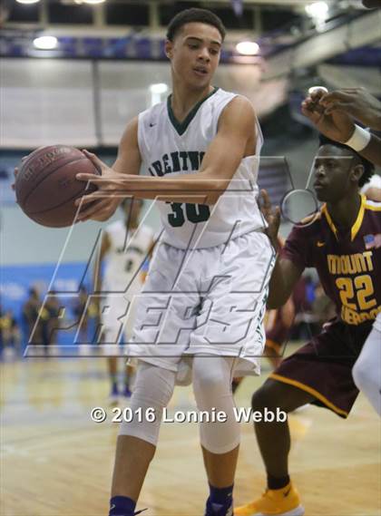 Thumbnail 1 in Brentwood vs Mt. Vernon (SNY Invitational) photogallery.