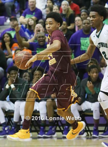 Thumbnail 3 in Brentwood vs Mt. Vernon (SNY Invitational) photogallery.
