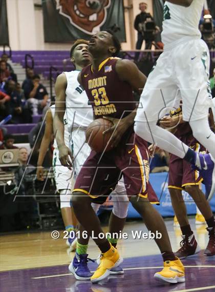 Thumbnail 2 in Brentwood vs Mt. Vernon (SNY Invitational) photogallery.