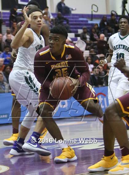 Thumbnail 3 in Brentwood vs Mt. Vernon (SNY Invitational) photogallery.