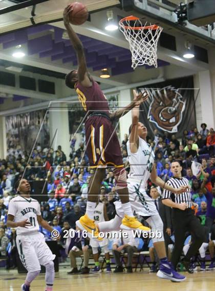 Thumbnail 1 in Brentwood vs Mt. Vernon (SNY Invitational) photogallery.
