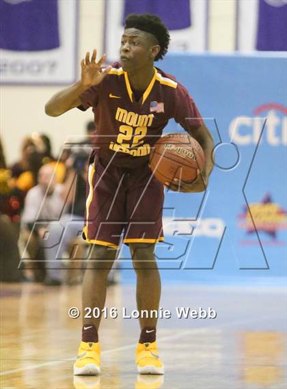 Thumbnail 3 in Brentwood vs Mt. Vernon (SNY Invitational) photogallery.