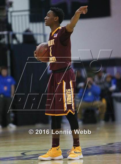 Thumbnail 1 in Brentwood vs Mt. Vernon (SNY Invitational) photogallery.