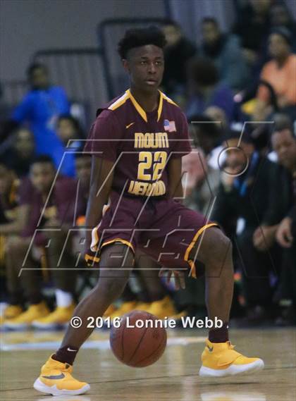 Thumbnail 1 in Brentwood vs Mt. Vernon (SNY Invitational) photogallery.
