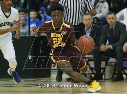Thumbnail 2 in Brentwood vs Mt. Vernon (SNY Invitational) photogallery.