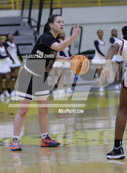 Thumbnail 1 in Luella vs Balwin (GHSA 4A State Playoff - Quarterfinals) photogallery.