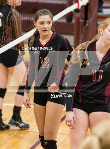 Thumbnail 1 in Erie vs. Ponderosa (CHSAA 4A Region 3) photogallery.