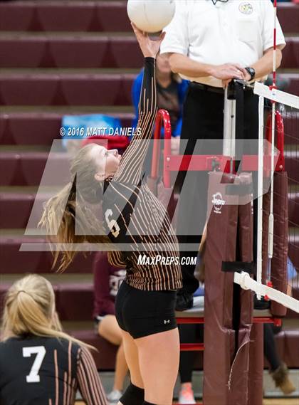 Thumbnail 2 in Erie vs. Ponderosa (CHSAA 4A Region 3) photogallery.