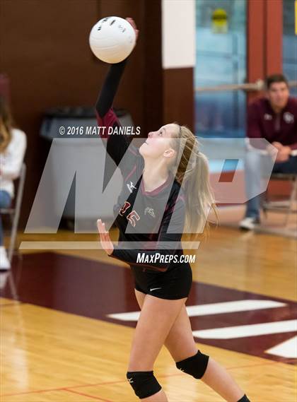 Thumbnail 2 in Erie vs. Ponderosa (CHSAA 4A Region 3) photogallery.