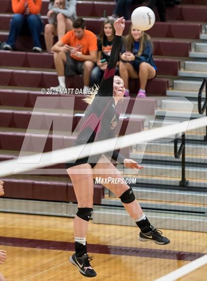 Thumbnail 1 in Erie vs. Ponderosa (CHSAA 4A Region 3) photogallery.
