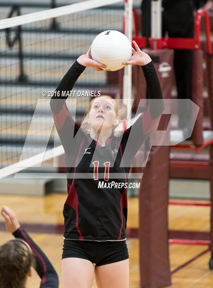 Thumbnail 3 in Erie vs. Ponderosa (CHSAA 4A Region 3) photogallery.