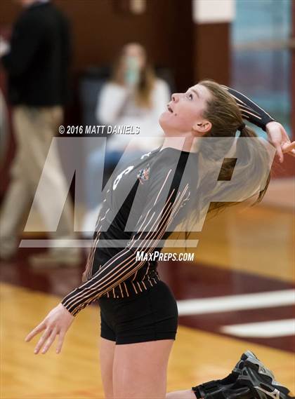 Thumbnail 3 in Erie vs. Ponderosa (CHSAA 4A Region 3) photogallery.