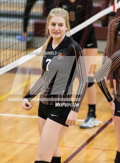 Thumbnail 2 in Erie vs. Ponderosa (CHSAA 4A Region 3) photogallery.