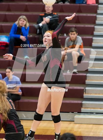 Thumbnail 3 in Erie vs. Ponderosa (CHSAA 4A Region 3) photogallery.