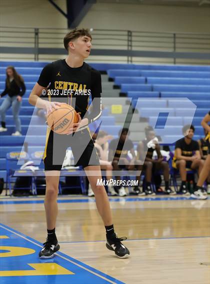 Thumbnail 1 in Central vs. Riverview Sarasota (Wally Keller Classic) photogallery.