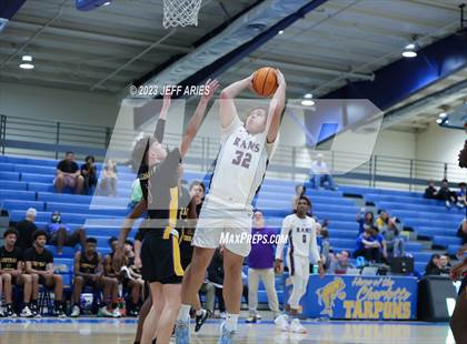 Thumbnail 3 in Central vs. Riverview Sarasota (Wally Keller Classic) photogallery.