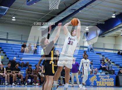Thumbnail 1 in Central vs. Riverview Sarasota (Wally Keller Classic) photogallery.