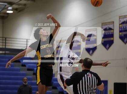 Thumbnail 2 in Central vs. Riverview Sarasota (Wally Keller Classic) photogallery.