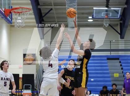 Thumbnail 3 in Central vs. Riverview Sarasota (Wally Keller Classic) photogallery.