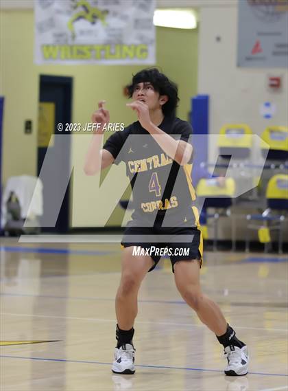 Thumbnail 3 in Central vs. Riverview Sarasota (Wally Keller Classic) photogallery.