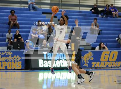 Thumbnail 2 in Central vs. Riverview Sarasota (Wally Keller Classic) photogallery.