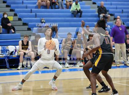 Thumbnail 3 in Central vs. Riverview Sarasota (Wally Keller Classic) photogallery.