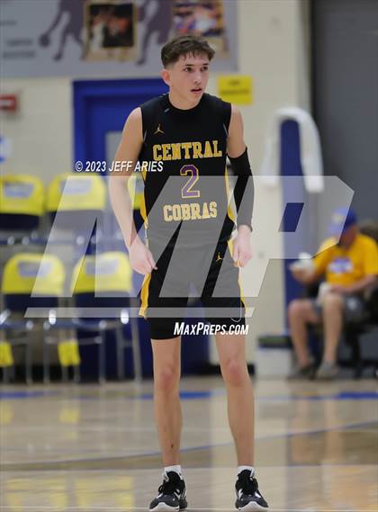 Thumbnail 3 in Central vs. Riverview Sarasota (Wally Keller Classic) photogallery.