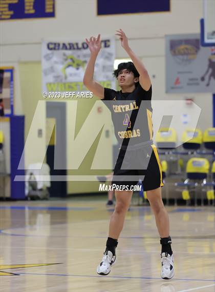Thumbnail 1 in Central vs. Riverview Sarasota (Wally Keller Classic) photogallery.
