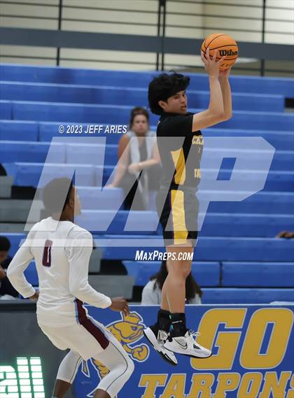 Thumbnail 3 in Central vs. Riverview Sarasota (Wally Keller Classic) photogallery.