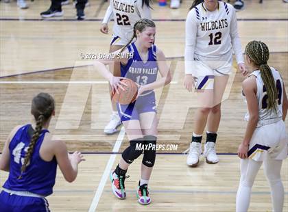 Thumbnail 1 in Grain Valley @ Blue Springs (MSHSAA District Playoff) photogallery.