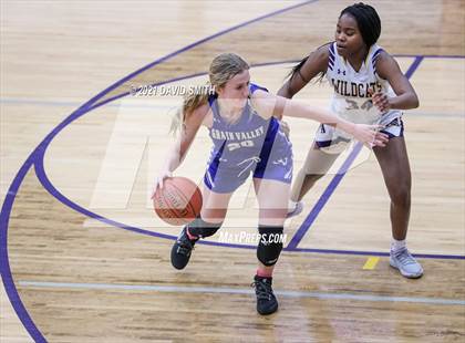 Thumbnail 1 in Grain Valley @ Blue Springs (MSHSAA District Playoff) photogallery.