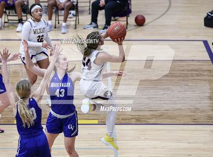 Thumbnail 3 in Grain Valley @ Blue Springs (MSHSAA District Playoff) photogallery.