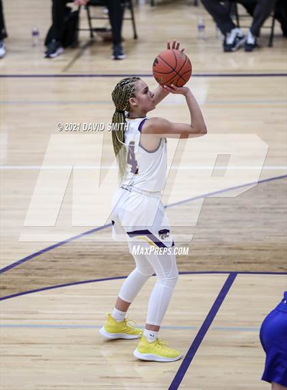 Thumbnail 2 in Grain Valley @ Blue Springs (MSHSAA District Playoff) photogallery.