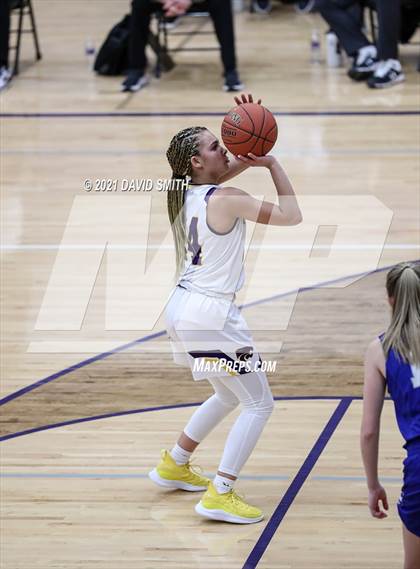 Thumbnail 2 in Grain Valley @ Blue Springs (MSHSAA District Playoff) photogallery.