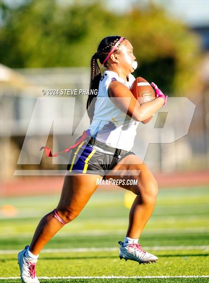 Thumbnail 1 in Armijo @ Burbank photogallery.