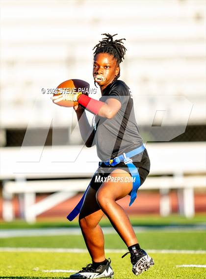 Thumbnail 1 in Armijo @ Burbank photogallery.
