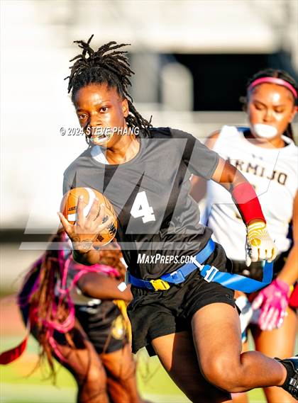Thumbnail 2 in Armijo @ Burbank photogallery.