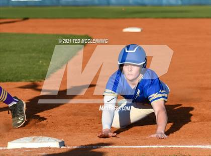 Thumbnail 2 in Mayflower vs Dewitt (AAA 3A Regional 3 First Round) photogallery.
