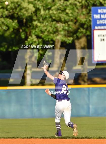 Thumbnail 1 in Mayflower vs Dewitt (AAA 3A Regional 3 First Round) photogallery.