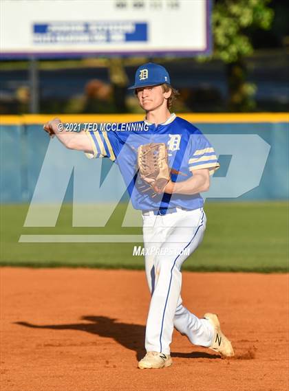 Thumbnail 2 in Mayflower vs Dewitt (AAA 3A Regional 3 First Round) photogallery.