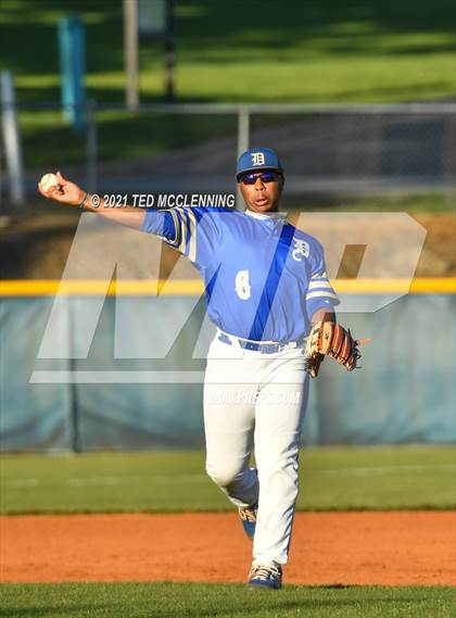 Thumbnail 2 in Mayflower vs Dewitt (AAA 3A Regional 3 First Round) photogallery.