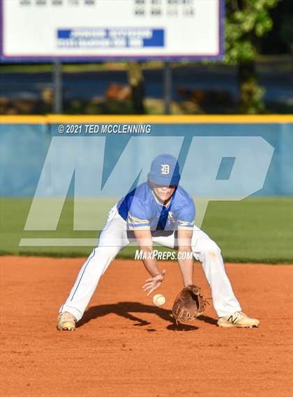 Thumbnail 3 in Mayflower vs Dewitt (AAA 3A Regional 3 First Round) photogallery.