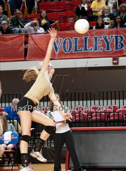 Thumbnail 1 in Providence vs. Hoggard (NCHSAA 4A Final) photogallery.
