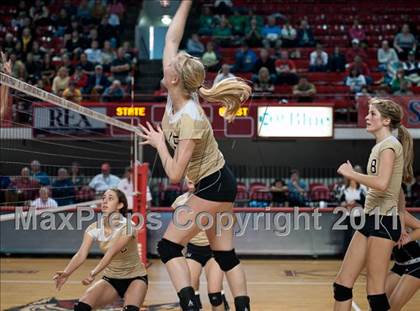 Thumbnail 3 in Providence vs. Hoggard (NCHSAA 4A Final) photogallery.