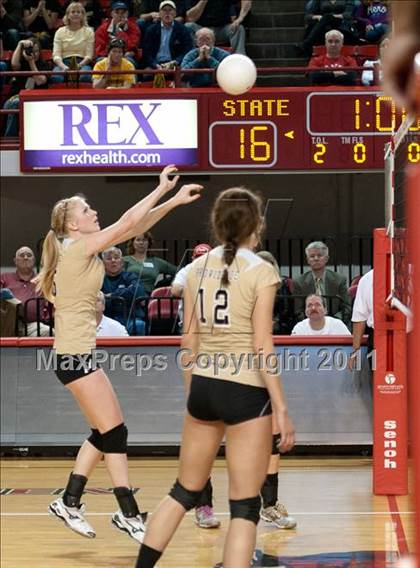 Thumbnail 3 in Providence vs. Hoggard (NCHSAA 4A Final) photogallery.